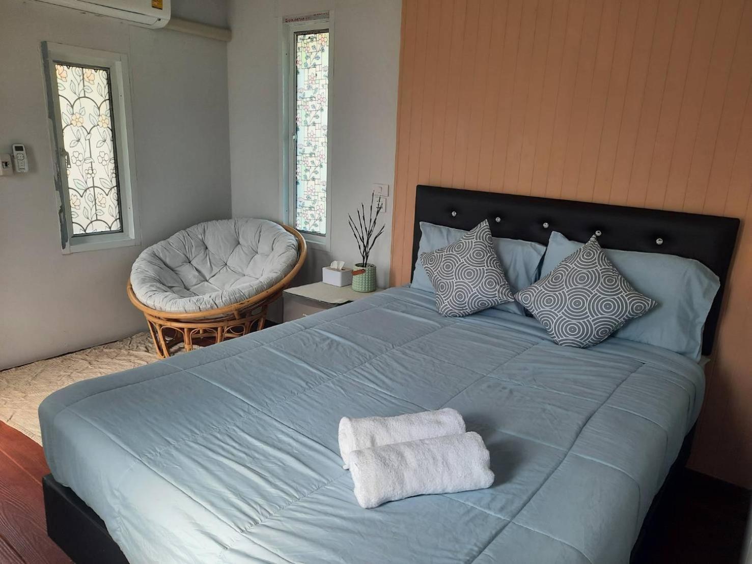 Appartement Homlomchomsuan หอมลมชมสวน à Ban Mai  Extérieur photo