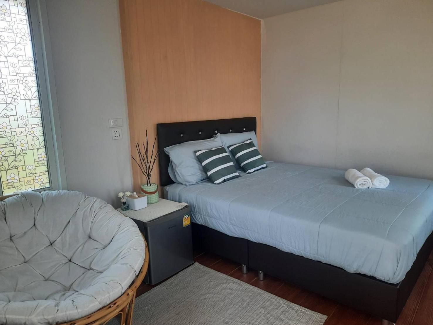 Appartement Homlomchomsuan หอมลมชมสวน à Ban Mai  Chambre photo